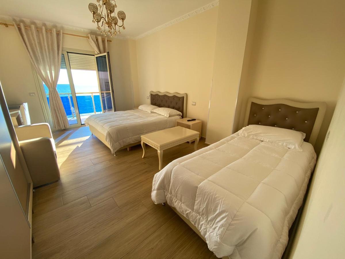Hotel 3 Vellezerit Драч Екстериор снимка