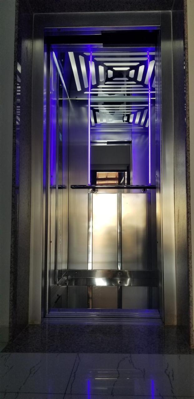 Hotel 3 Vellezerit Драч Екстериор снимка